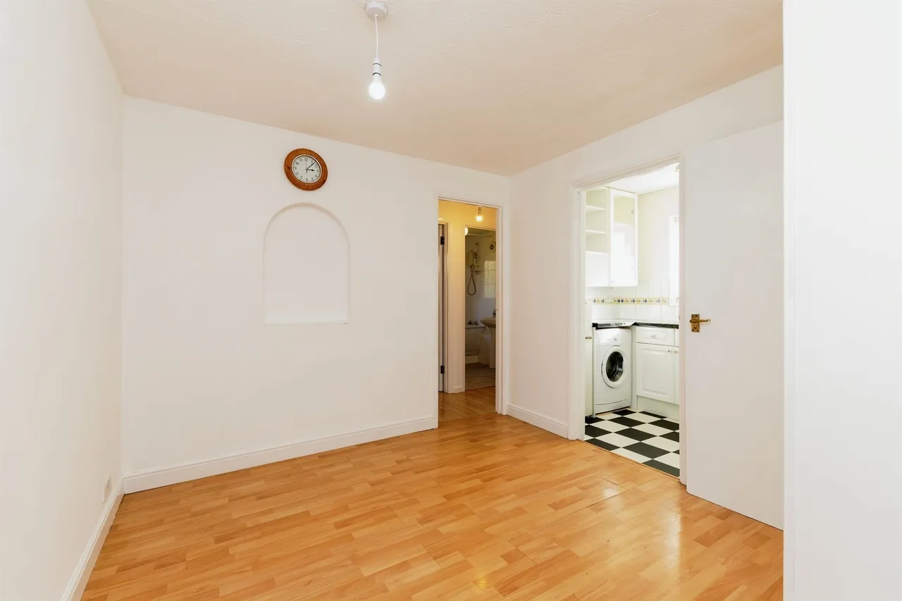 Tudor Close, Hatfield, AL10, photo 5