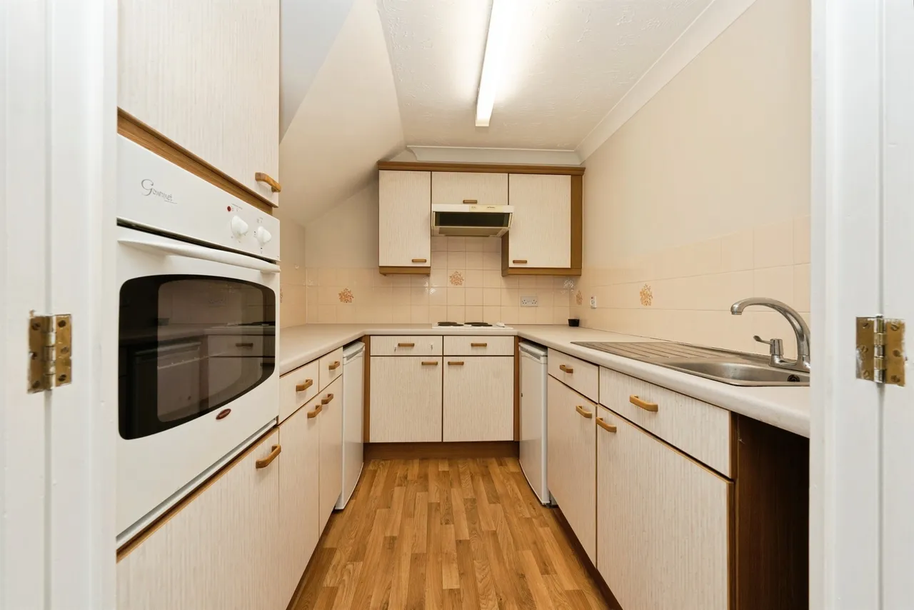 Lower High Street, Watford, WD17, photo 11