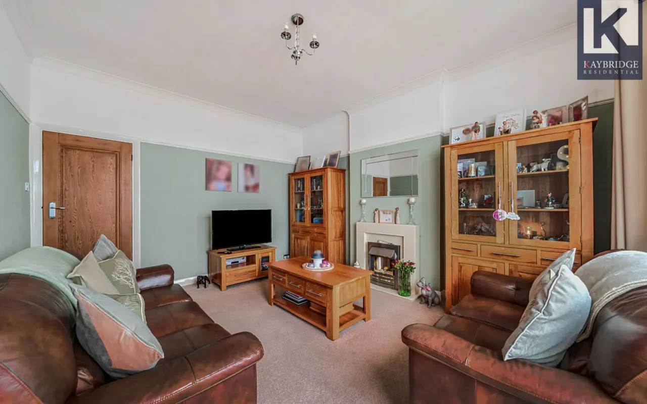 Tealing Drive, Epsom, KT19, photo 8