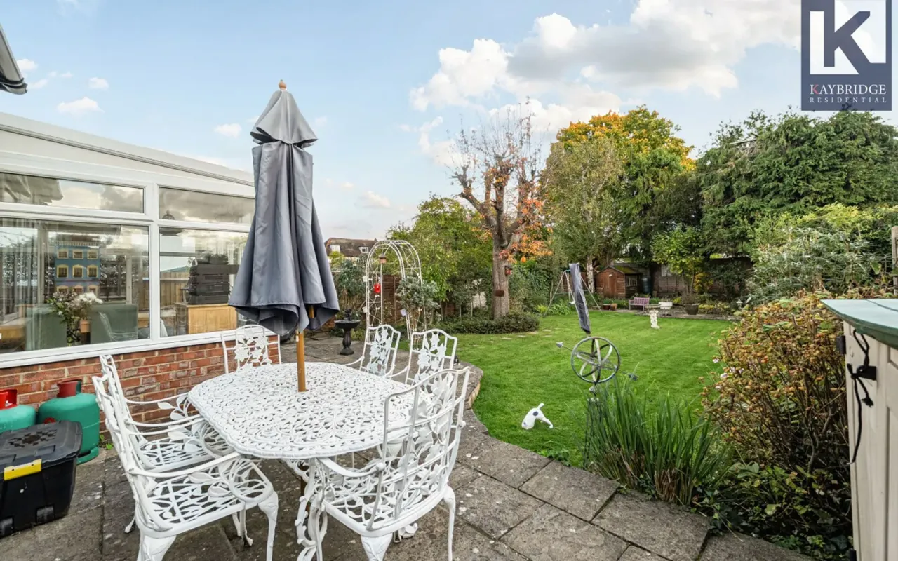 Tealing Drive, Epsom, KT19, photo 19