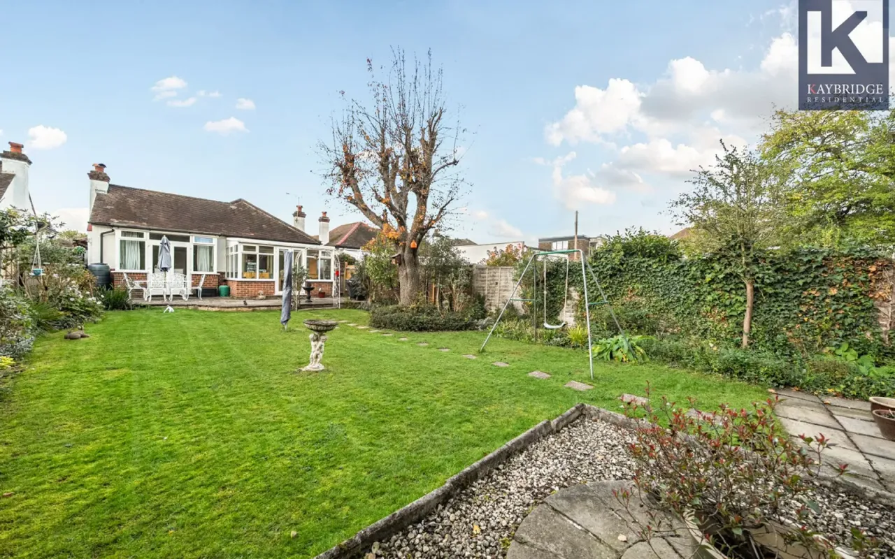 Tealing Drive, Epsom, KT19, photo 4