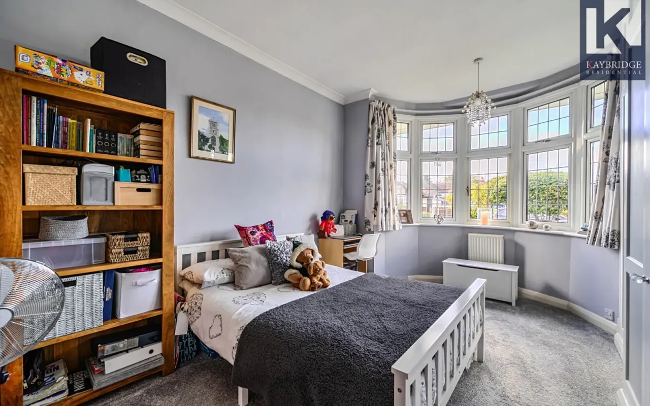 Tealing Drive, Epsom, KT19, photo 12