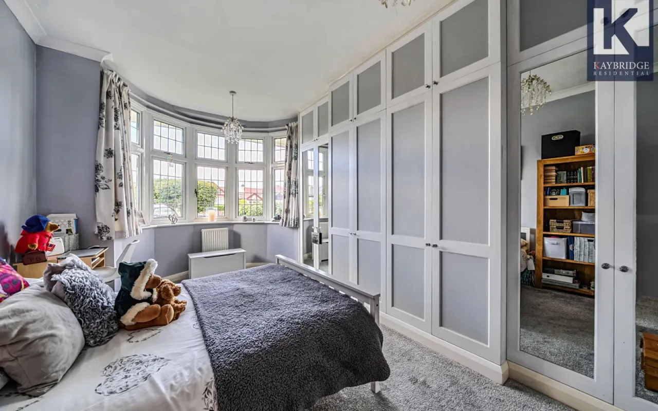 Tealing Drive, Epsom, KT19, photo 13