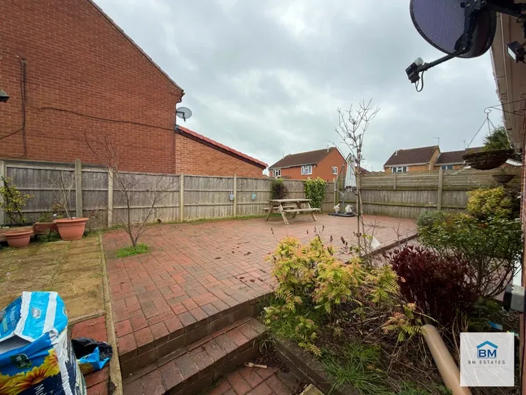 Burnet Close, Hamilton, LE5 1TQ, photo 12