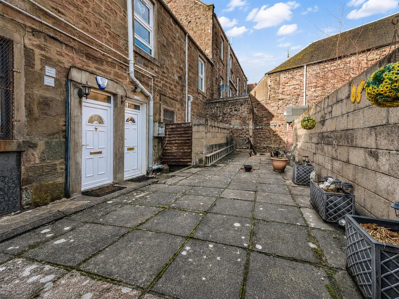 1 bed flat for sale, High Street, Lochee