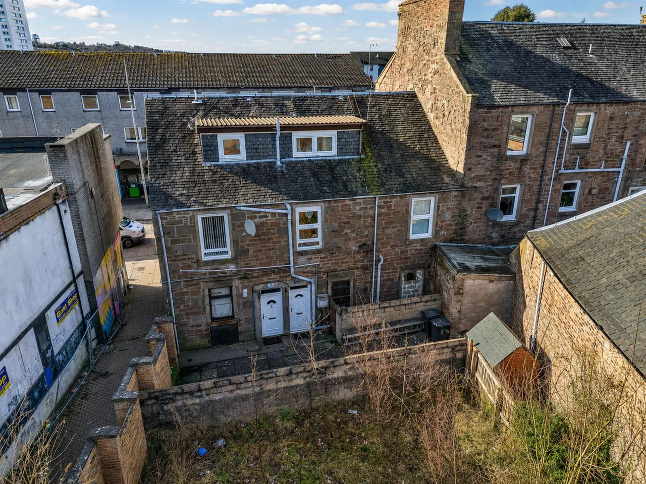 High Street, Lochee, photo 9