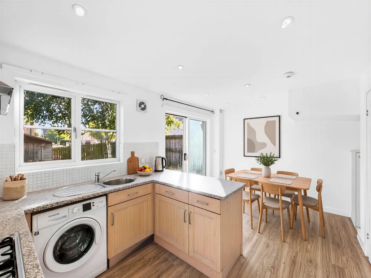 Broomhouse Crescent, Broomhouse, EH11, photo 4