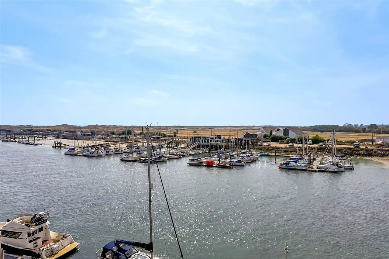 Pier Road, Littlehampton, BN17, photo 13