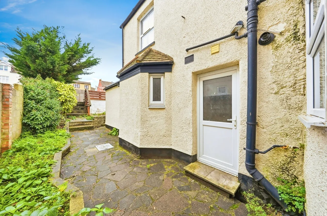 Highfield Road, Dartford, DA1, photo 13