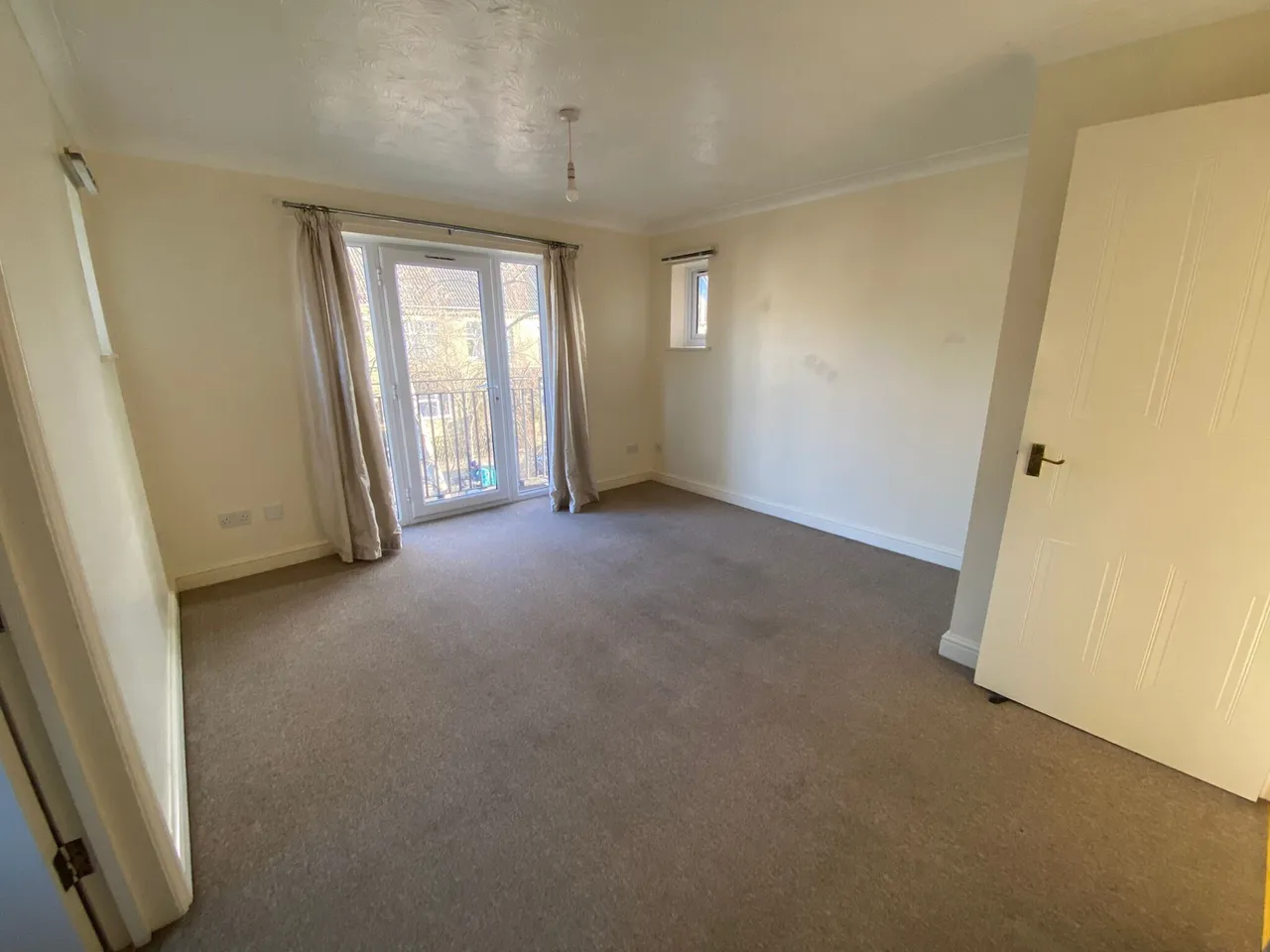 Sovereign Place, PE3, photo 7