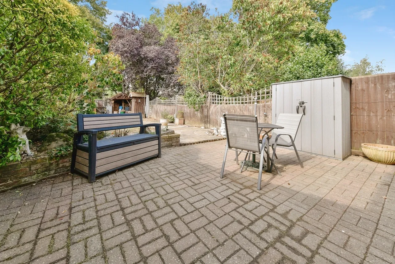 Warwick Road, STEVENAGE, Hertfordshire, SG2, photo 21