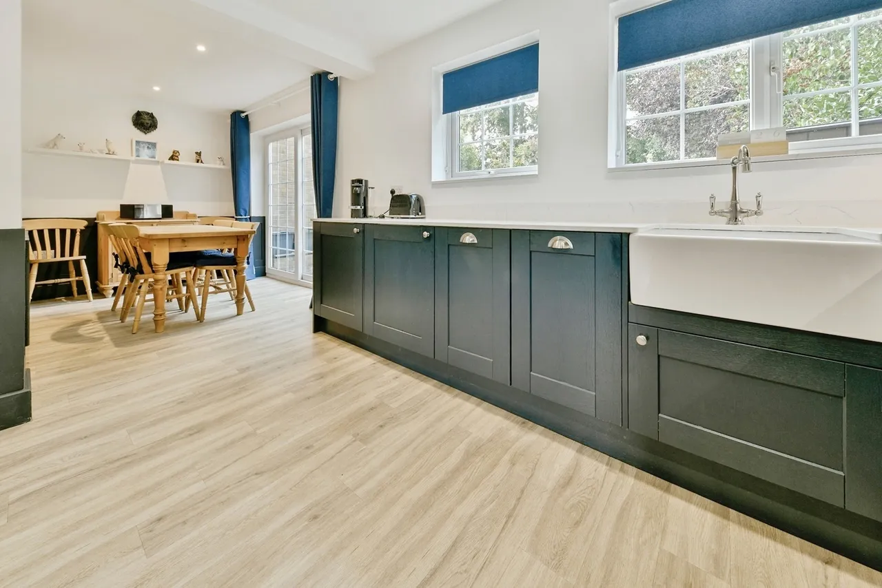 Warwick Road, STEVENAGE, Hertfordshire, SG2, photo 3
