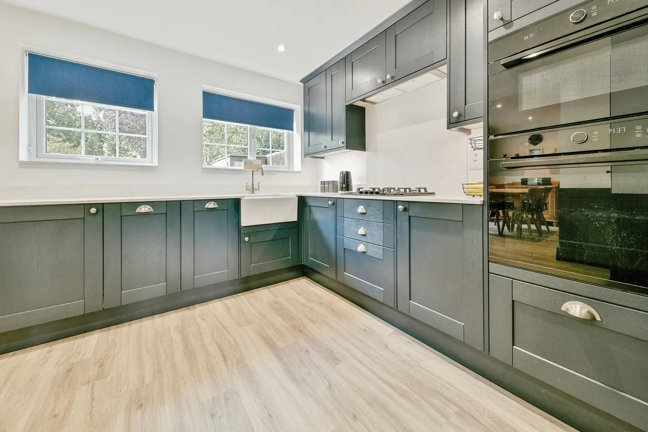 Warwick Road, STEVENAGE, Hertfordshire, SG2, photo 2