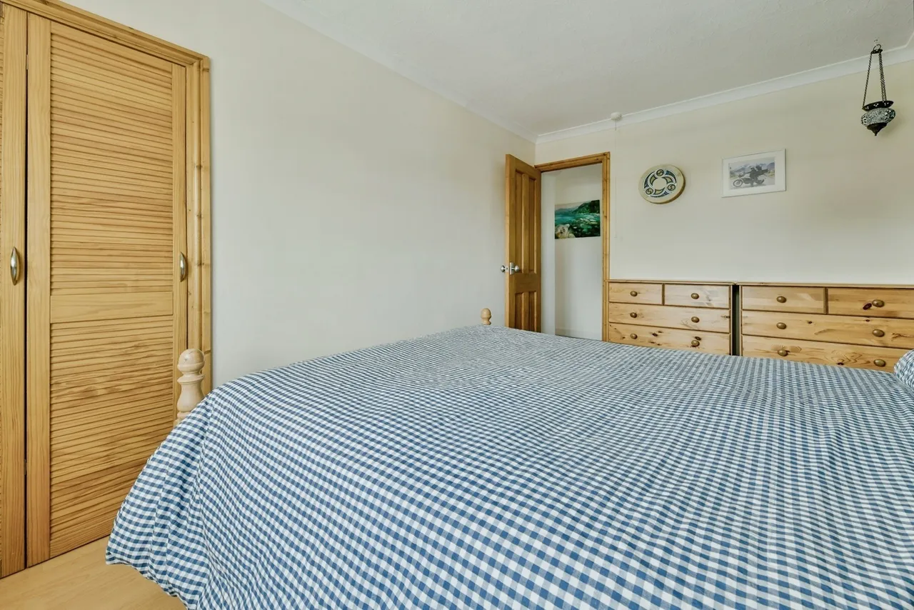 Warwick Road, STEVENAGE, Hertfordshire, SG2, photo 16