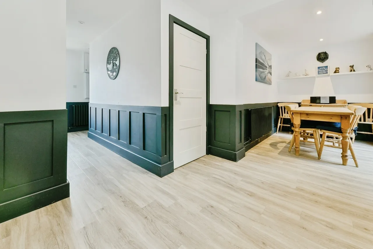 Warwick Road, STEVENAGE, Hertfordshire, SG2, photo 5