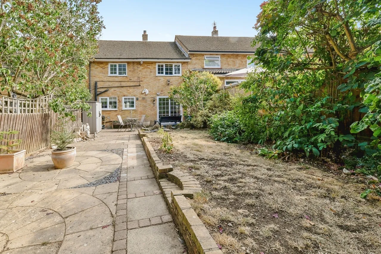 Warwick Road, STEVENAGE, Hertfordshire, SG2, photo 22