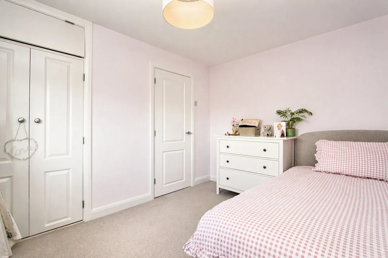 Chatsworth Park, Thornbury, photo 15