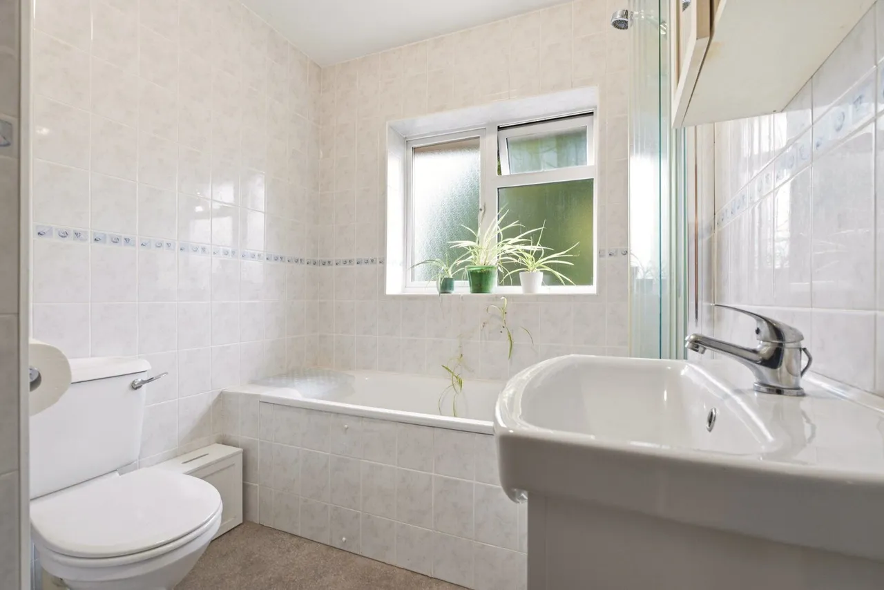 Park Rise Close, Harpenden, AL5, photo 14