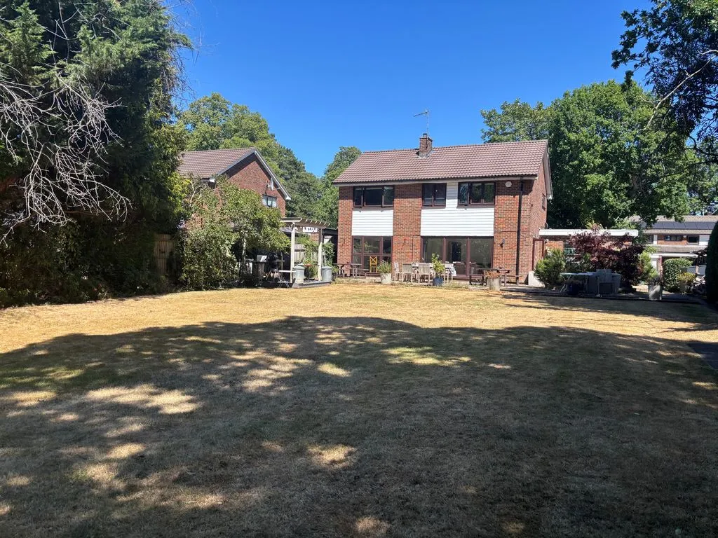 Fairoak Close, Kenley CR8 5LJ, photo 23