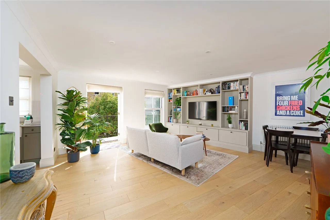Byron Mews, Hampstead, NW3, photo 2