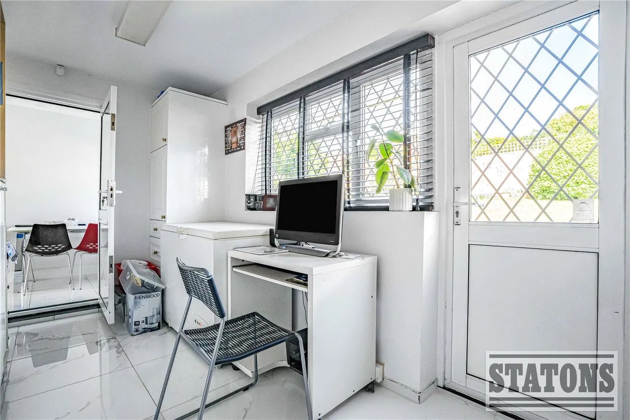 Park Road, New Barnet, EN4 9QR, photo 7