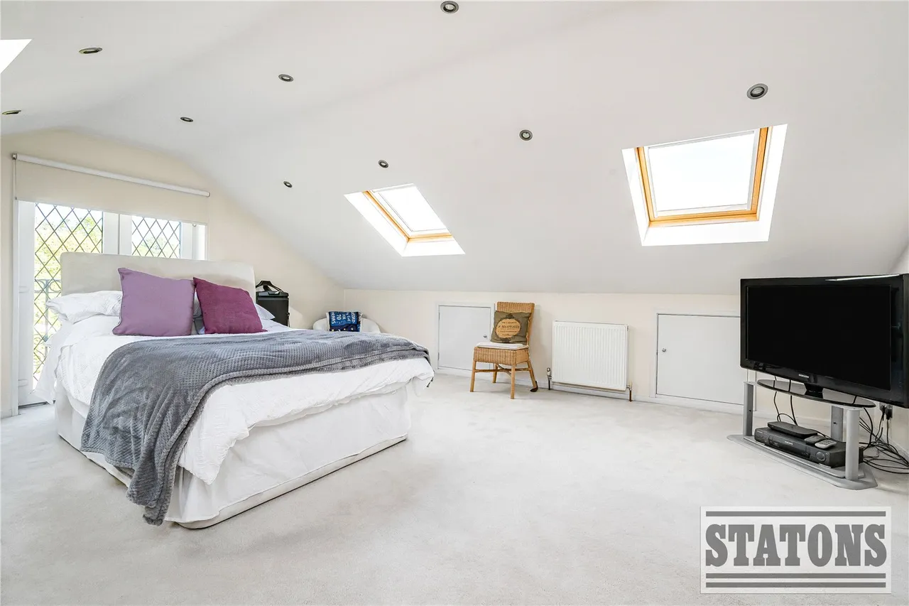 Park Road, New Barnet, EN4 9QR, photo 11