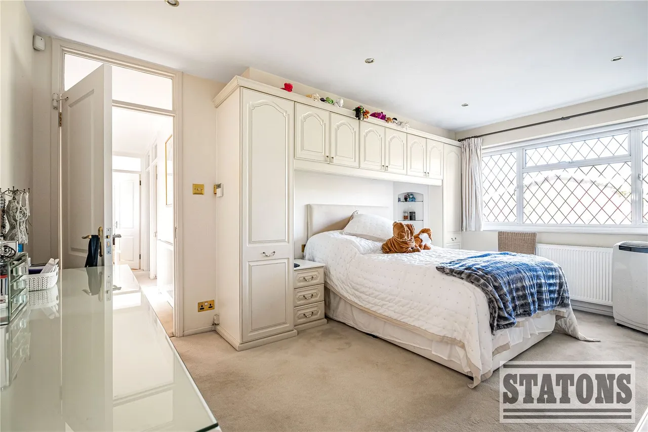 Park Road, New Barnet, EN4 9QR, photo 14