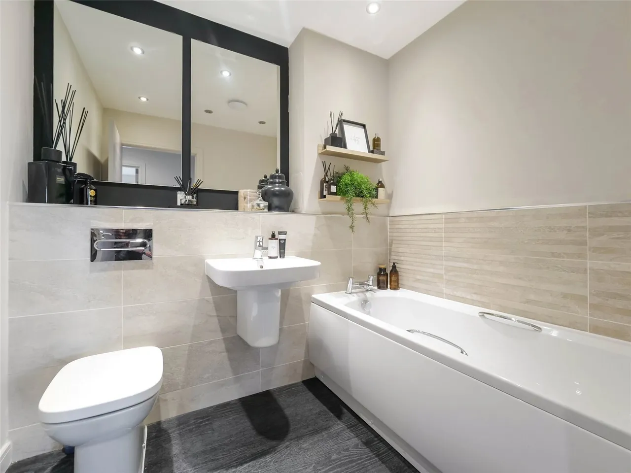 Dorchester Avenue, Kelvindale, G12, photo 17