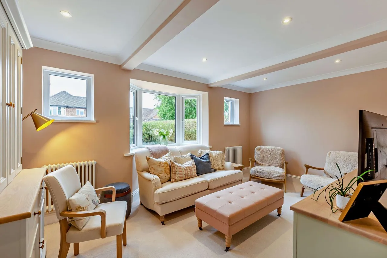 Shortheath Crest, Farnham, GU9, photo 5