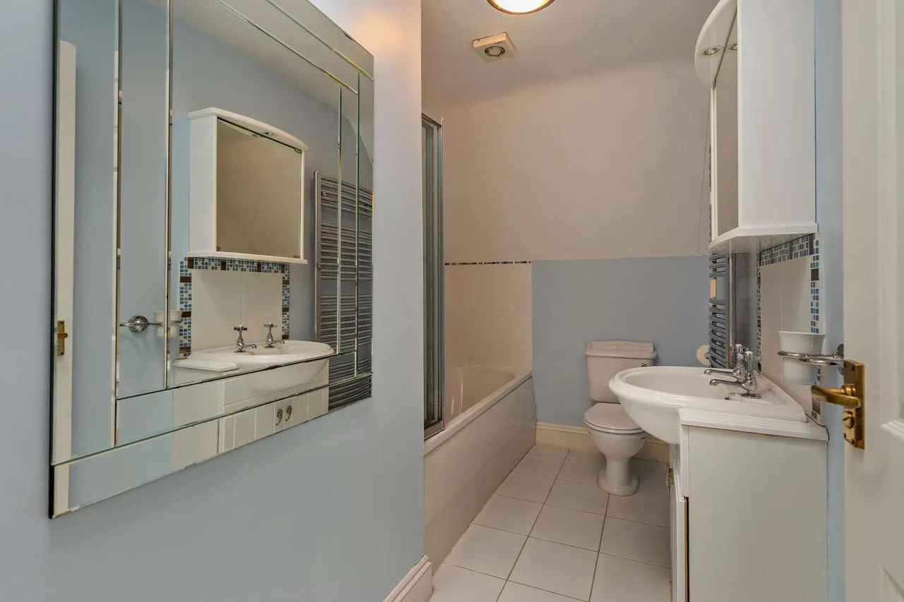Shortheath Crest, Farnham, GU9, photo 12