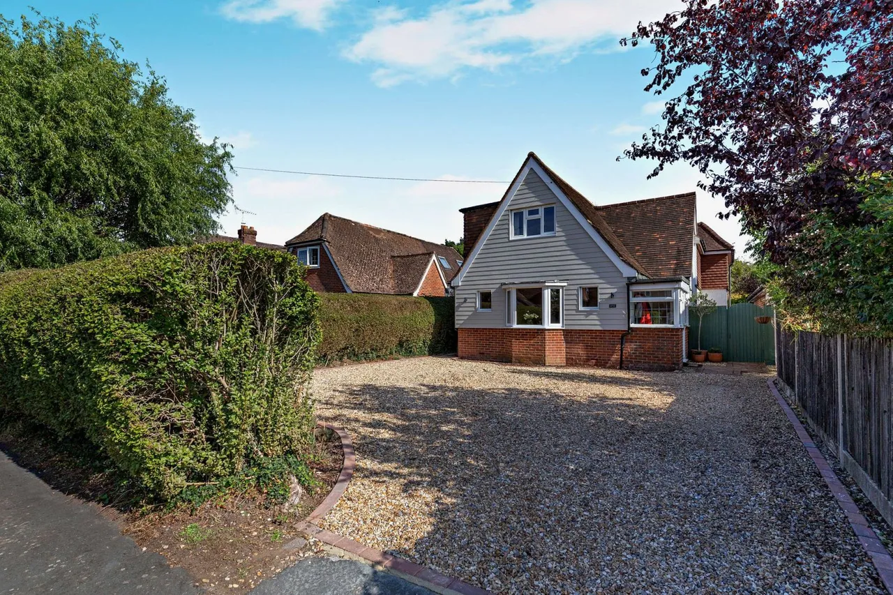 3 bed house for sale, Shortheath Crest, Farnham, GU9