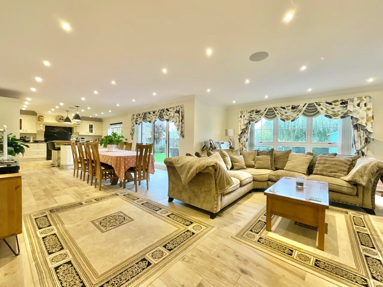 Anchor Close, Whitmore, ST5, photo 2