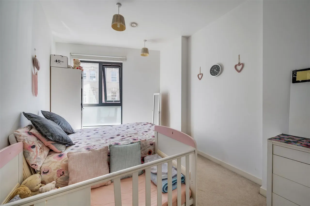 High Road, Willesden Green, NW10, photo 8