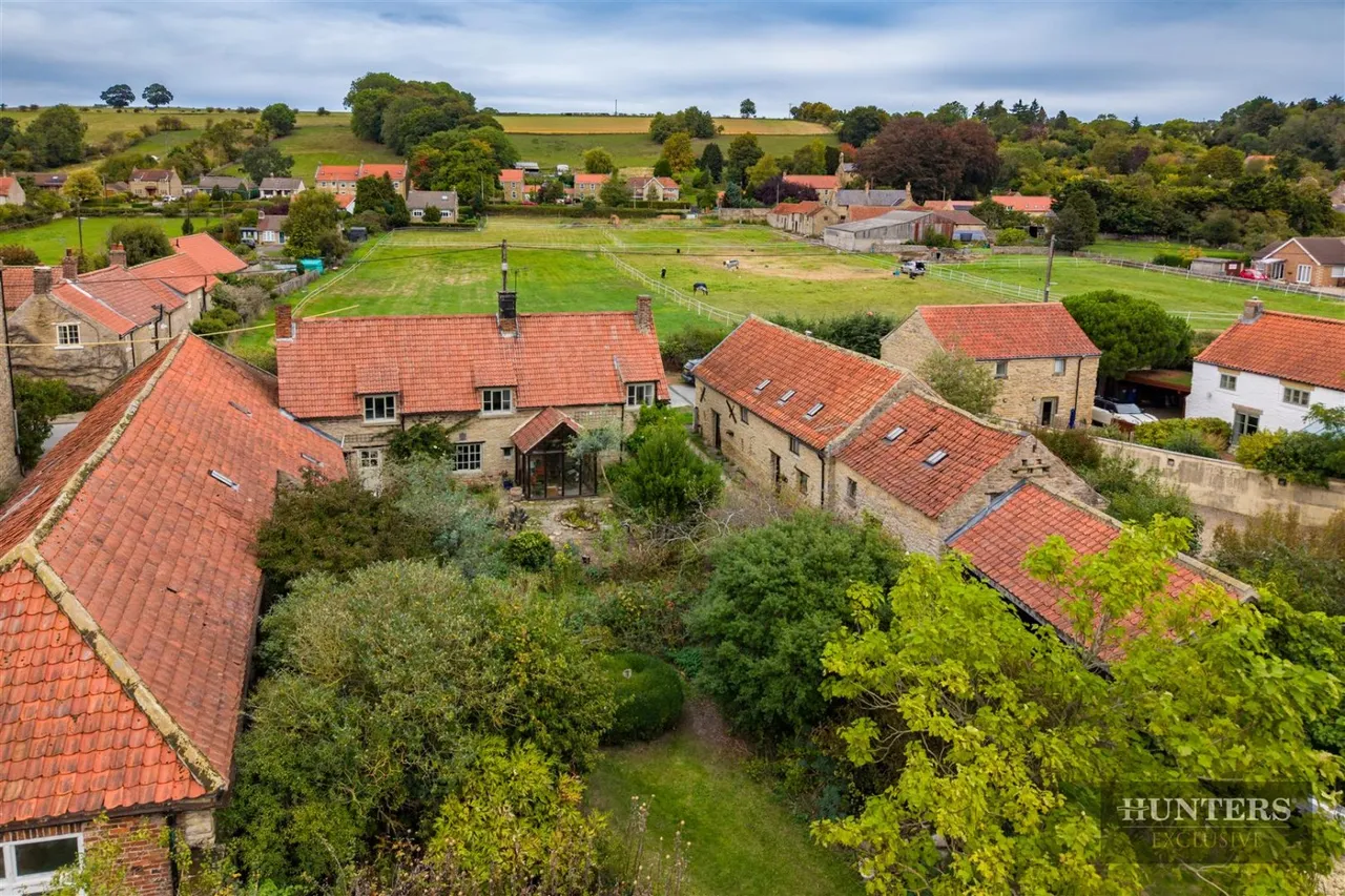 West Lane, Snainton, YO13, photo 19
