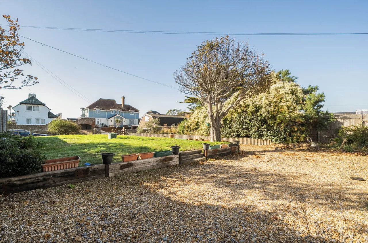 West Street, Selsey, PO20, photo 17