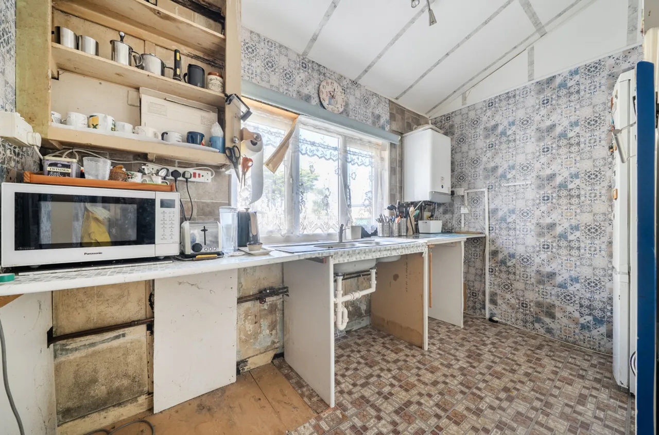 West Street, Selsey, PO20, photo 9
