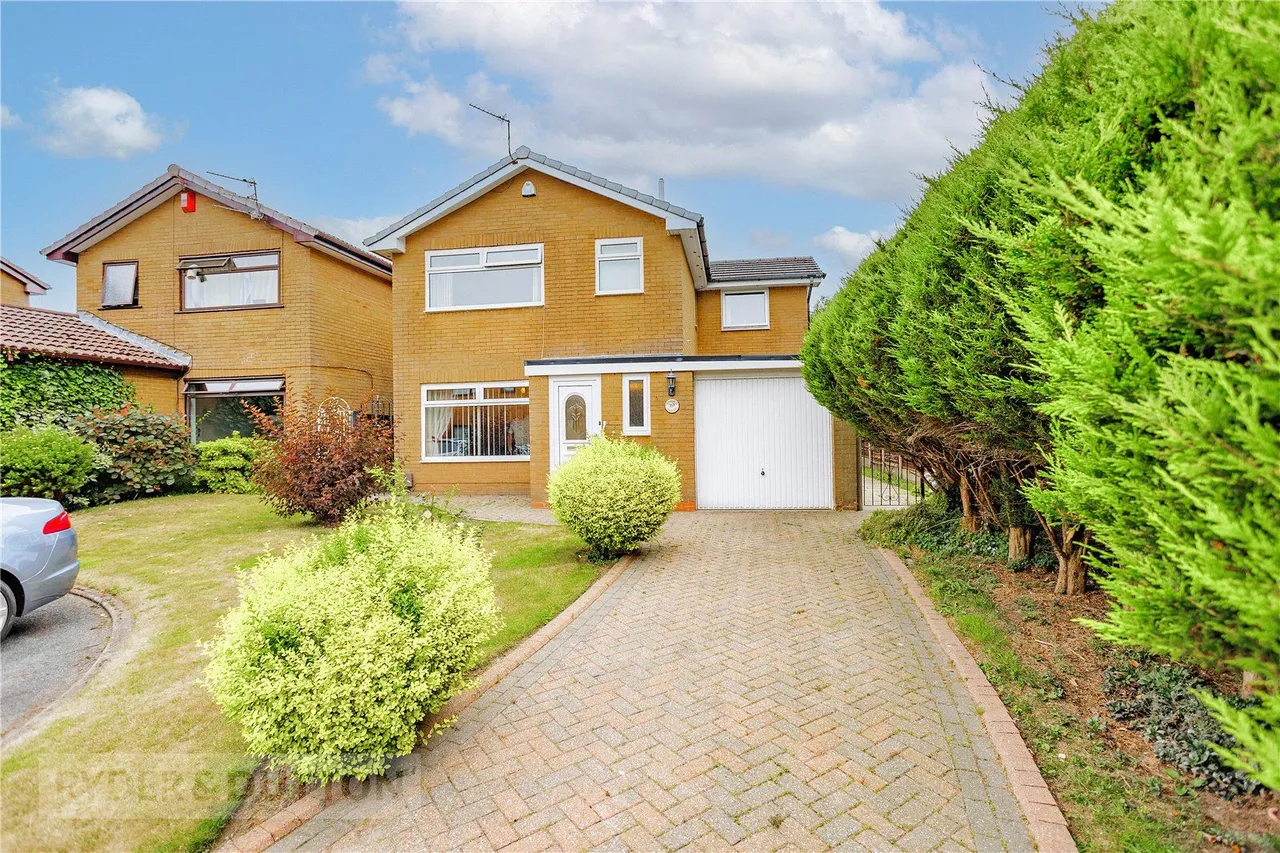 3 bed house for sale, Oakwood, Firwood Park, OL9