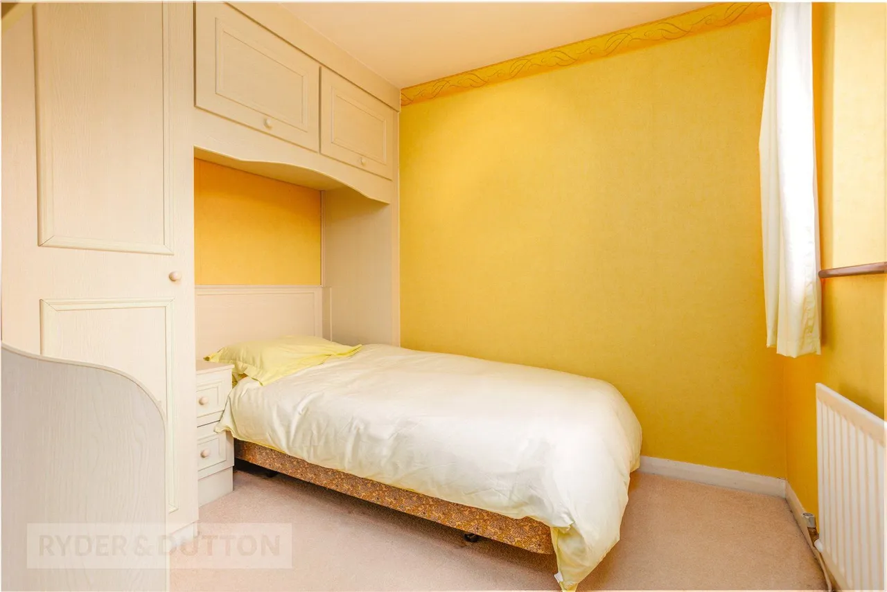 Oakwood, Firwood Park, OL9, photo 18
