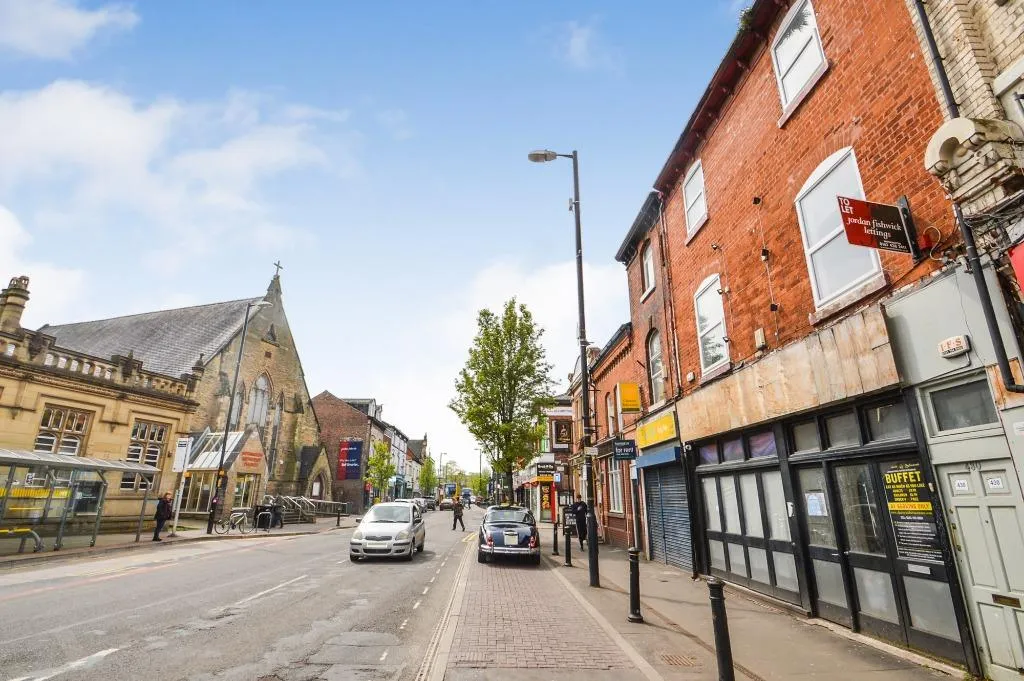 6 bed flat to rent, Wilmslow Road, Withington, M20