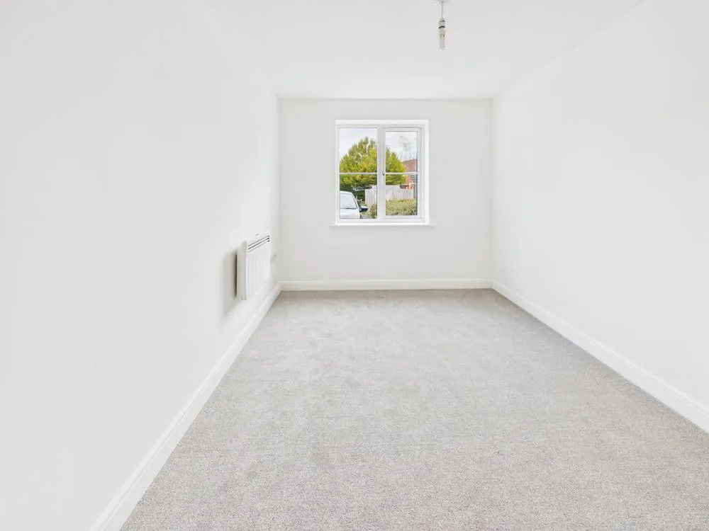 Pintail Close, Cheltenham, GL51, photo 15