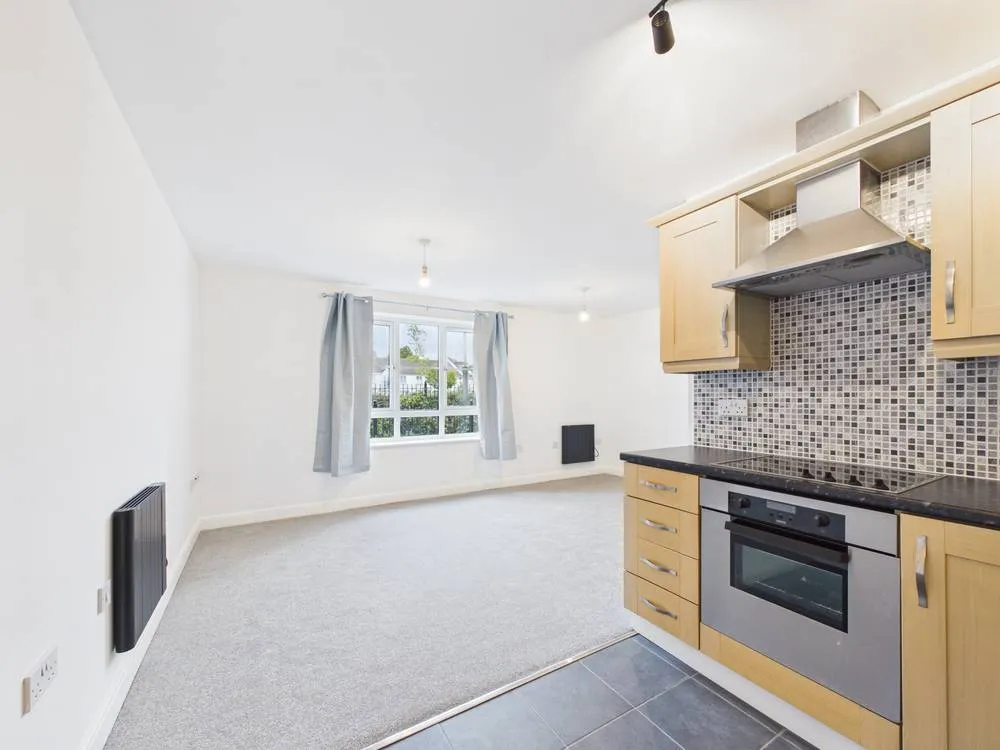 Pintail Close, Cheltenham, GL51, photo 10