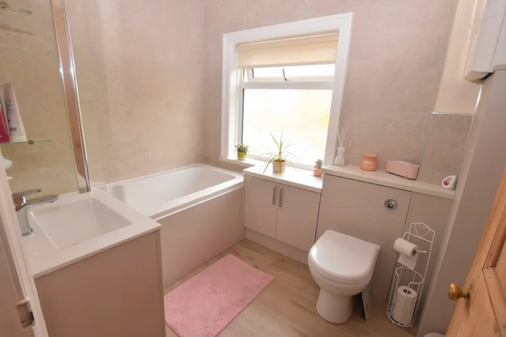 Clive Road, Market Drayton, photo 9