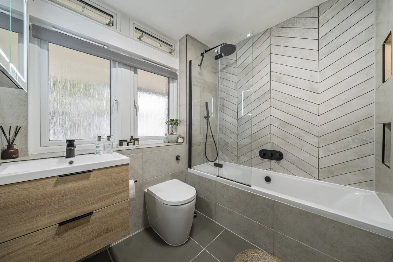 Cedars Road, London, SW4, photo 4