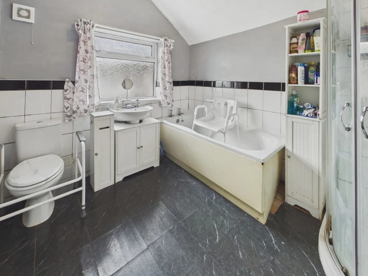 Hunloke Road, Holmewood, Chesterfield, photo 11
