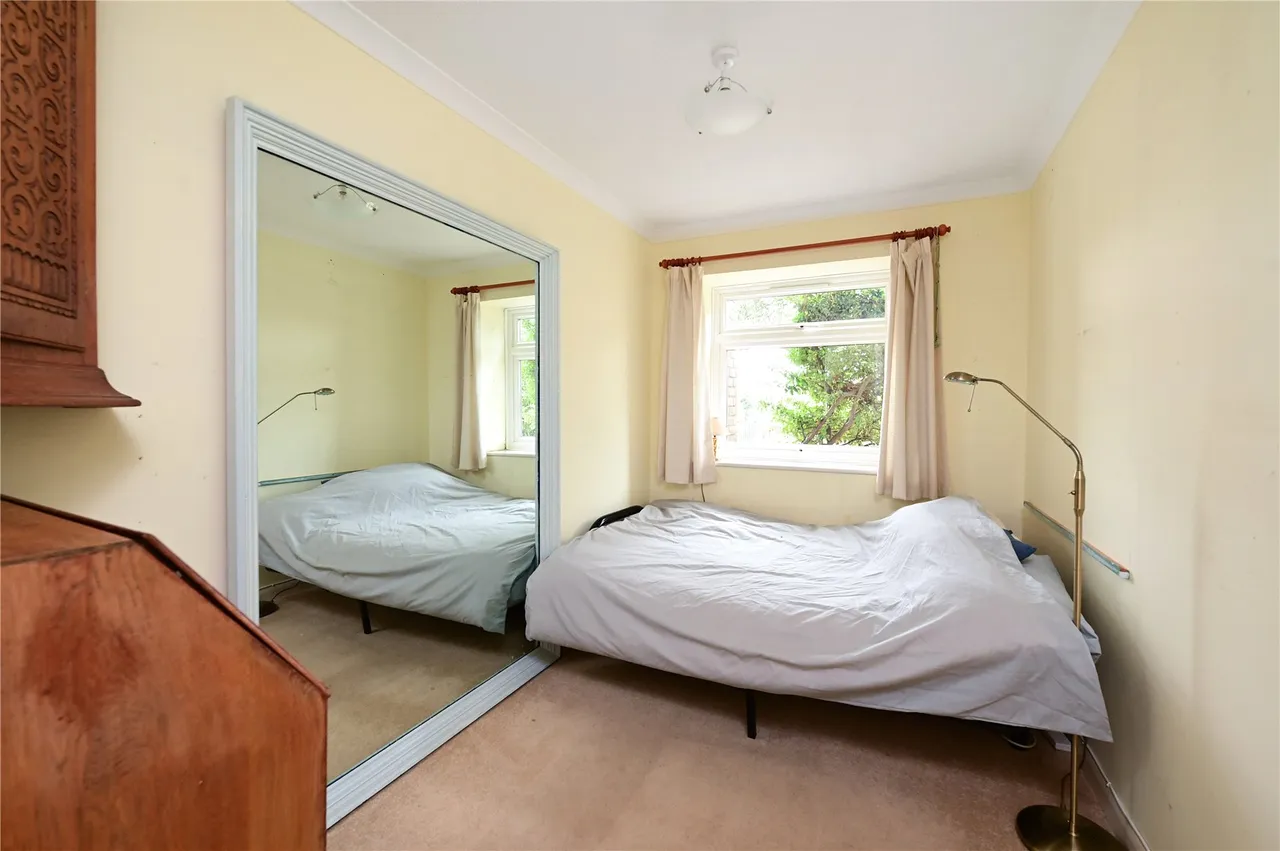 Riverside Road, Staines Upon Thames, TW18, photo 11