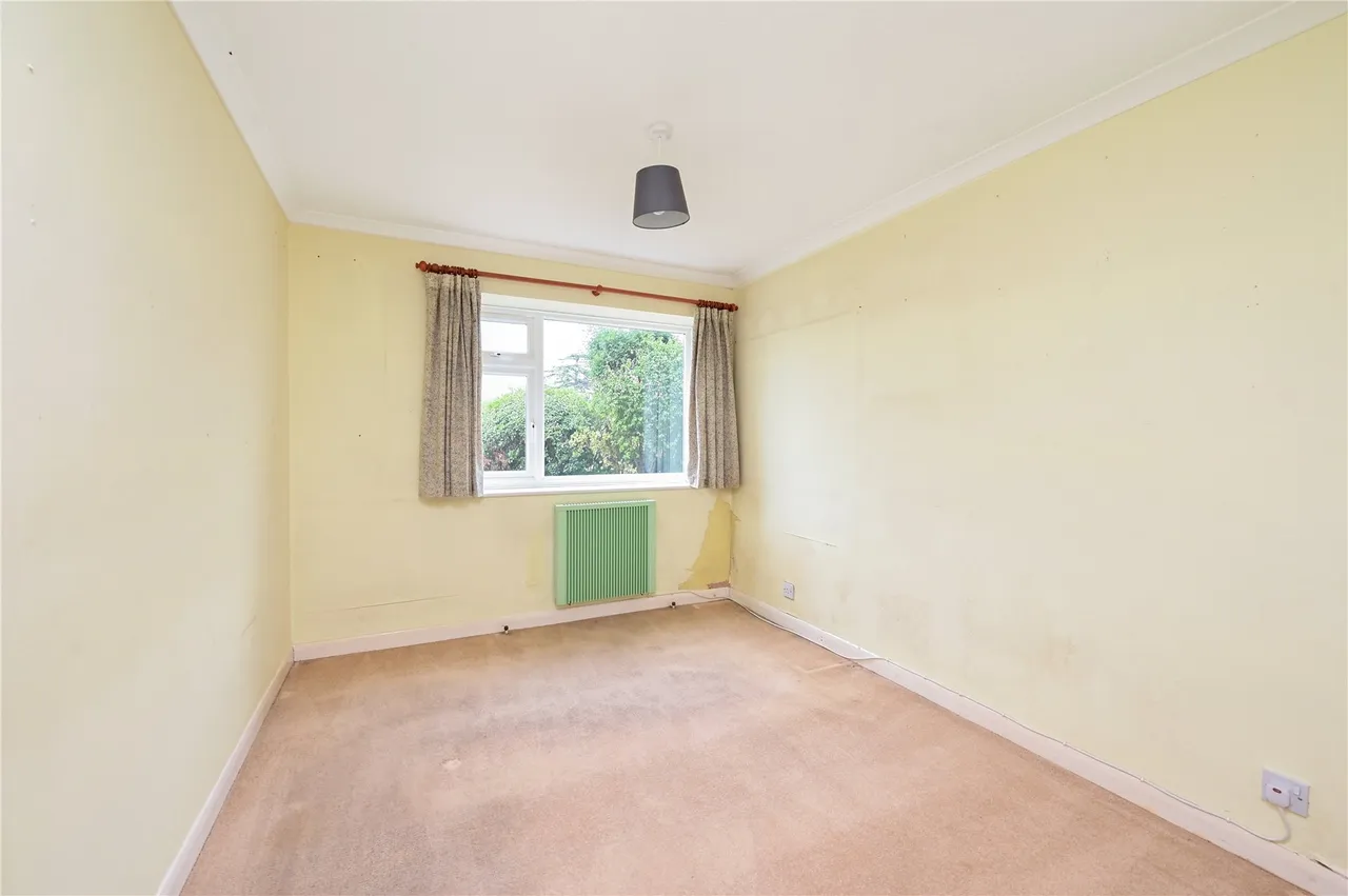 Riverside Road, Staines Upon Thames, TW18, photo 12