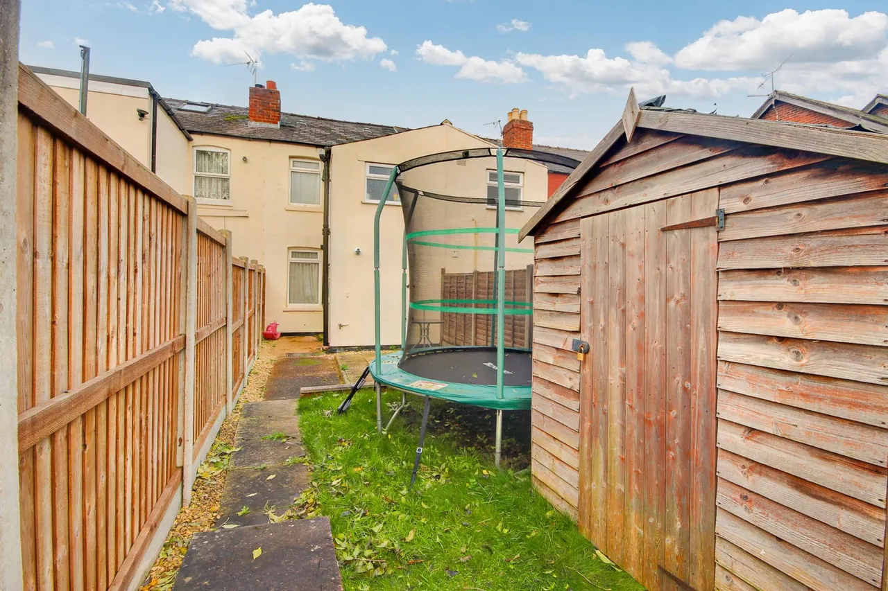 Ducie Street, Tredworth, Gloucester, GL1, photo 5