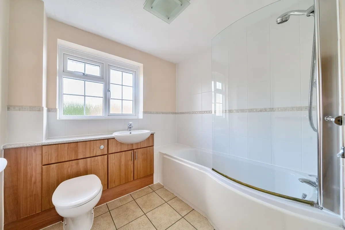 Amberley Close, Haywards Heath, RH16, photo 10