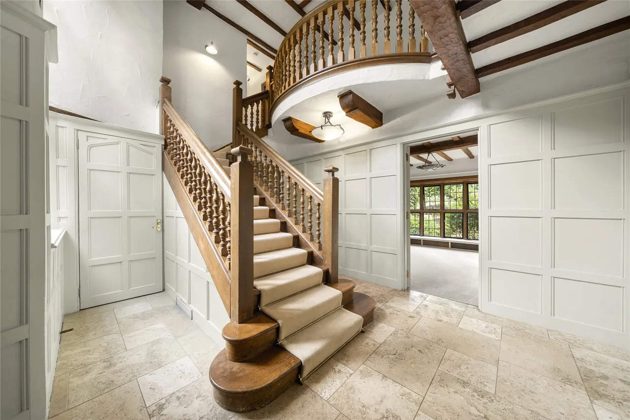 Silverdale Avenue, Walton-on-Thames, Surrey, KT12, photo 5