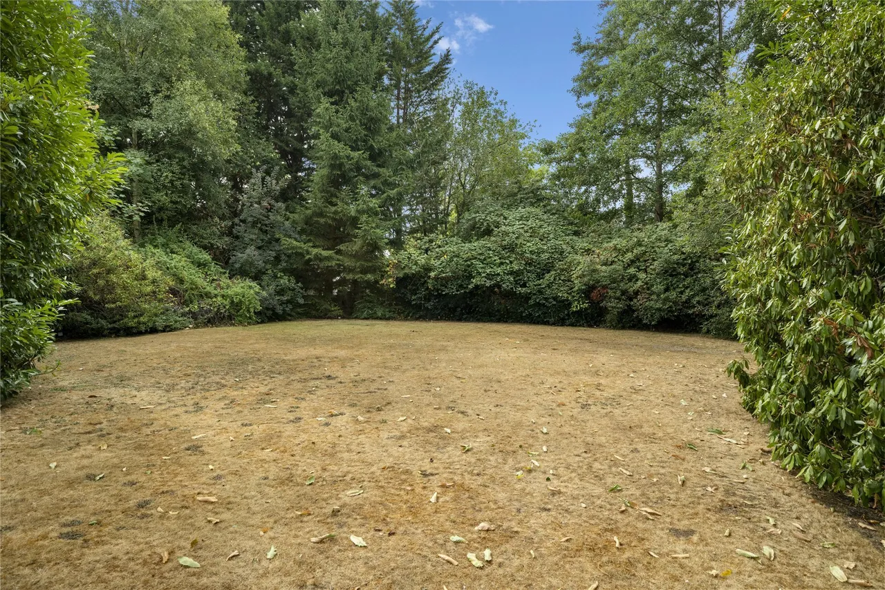 Silverdale Avenue, Walton-on-Thames, Surrey, KT12, photo 10